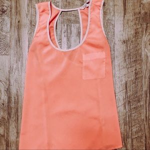 🌵2/$25 SALE ! CORAL BACKLESS TANK TOP🌵